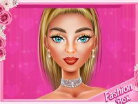 Fashion Box: Glam Diva Dress Up Game